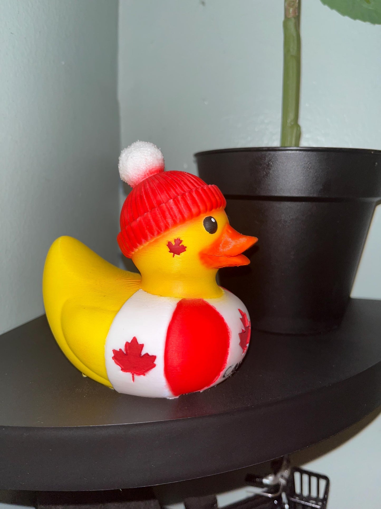 Hand-Painted Canadian Maple Leaf 3D Printed Rubber Duck - Unique Souvenir & Decor